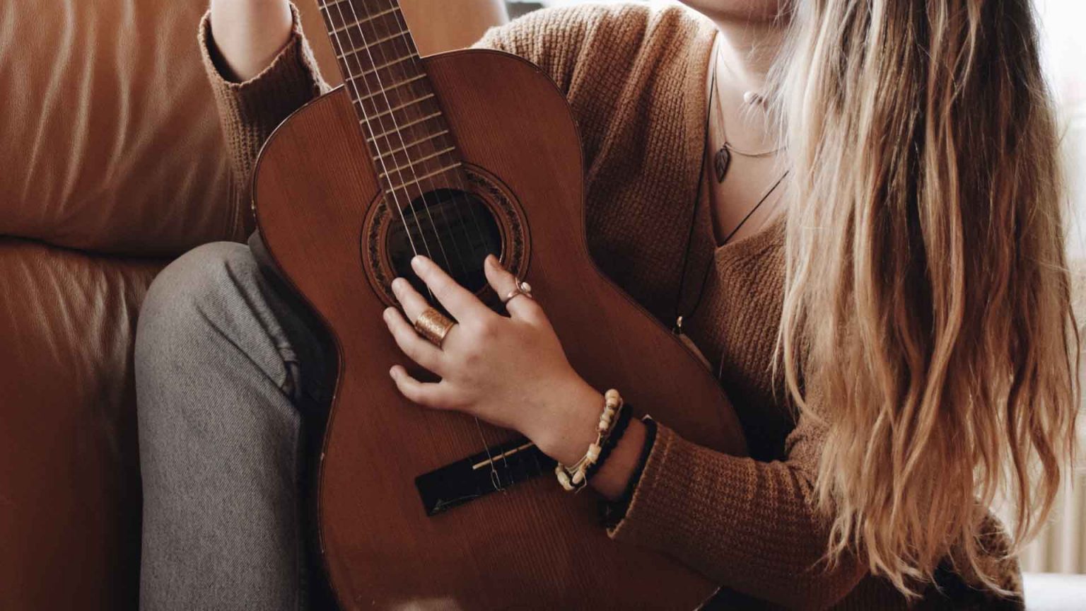 Best Classical Guitars 2022 - Reviews & Buying Guide